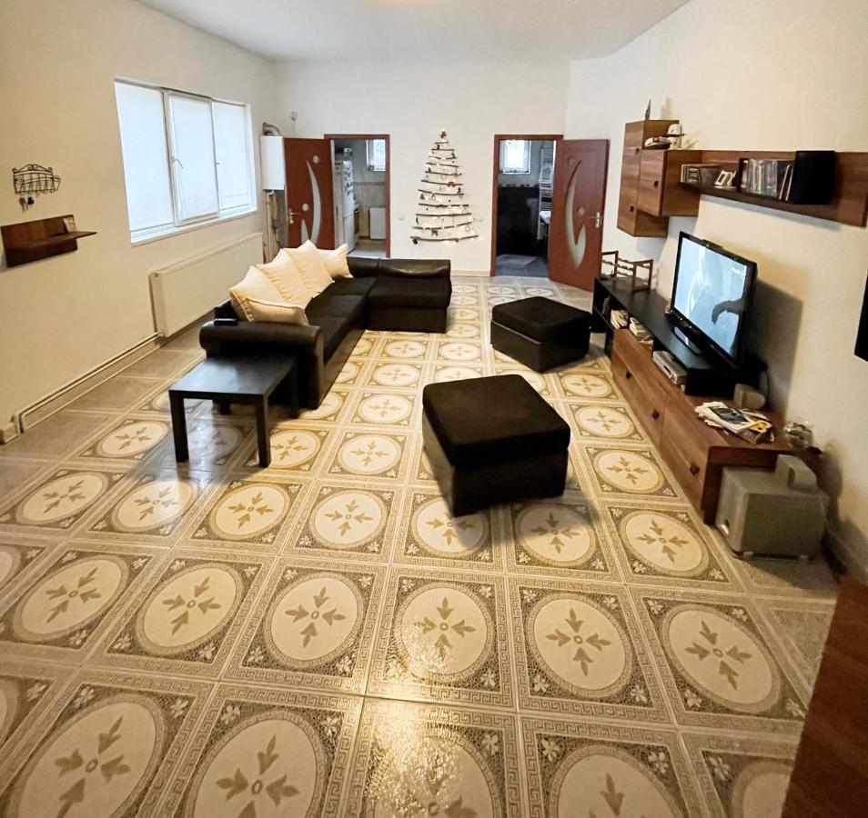 Mosaico Alfetta Hostel Τιμισοάρα Εξωτερικό φωτογραφία